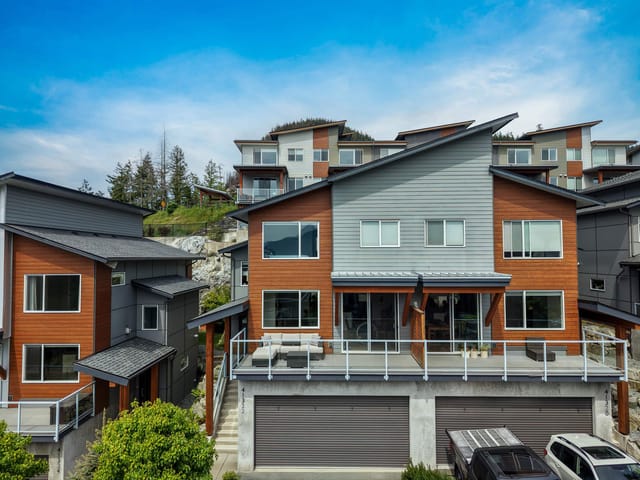 1/2 Duplex for sale in Squamish, Squamish, 41322 Horizon Drive, 263182641 | Realtylink.org