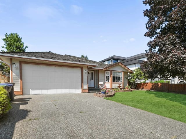 House for sale in Surrey, Cloverdale, 18555 57 Avenue, 263182703 | Realtylink.org
