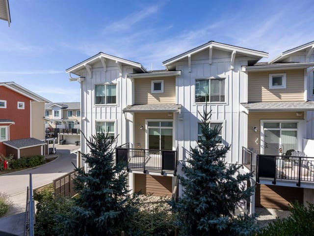 Townhouse for sale in Surrey, South Surrey White Rock, 85 16561 17a Avenue, 263182762 | Realtylink.org