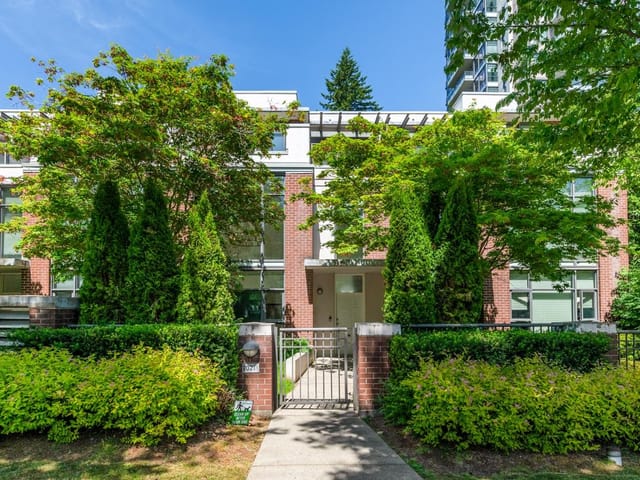 Townhouse for sale in Burnaby, Burnaby East, 7021 17th Avenue, 263182851 | Realtylink.org