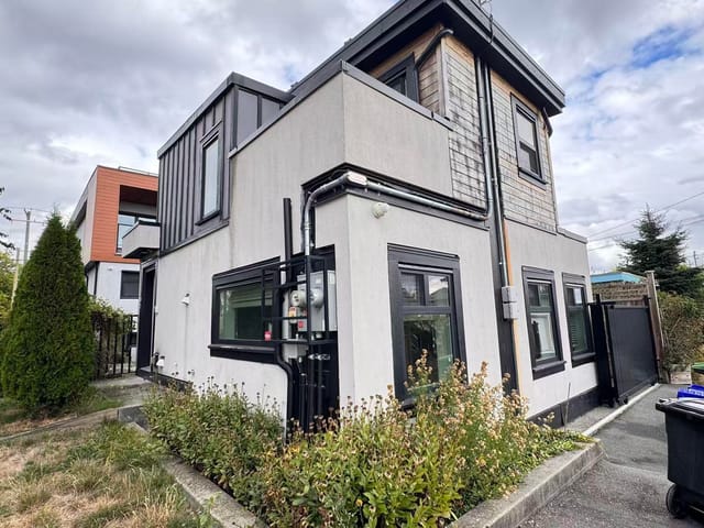 House for rent in Vancouver, Vancouver East, Laneway House 3202 E 5th Avenue, 263182942 | Realtylink.org