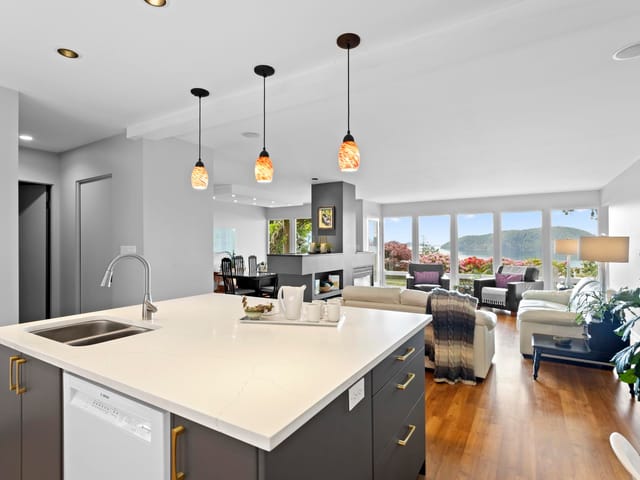 House for sale in Lions Bay, West Vancouver, 45 Sweetwater Place, 263182951 | Realtylink.org