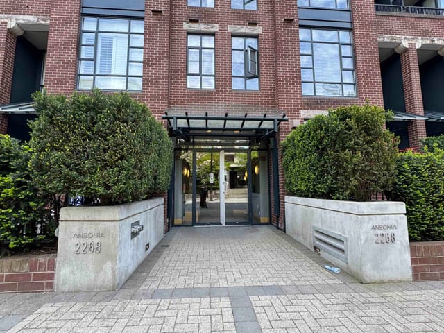 Apartment for sale in Vancouver, Vancouver West, 510 2268 Redbud Lane, 263183033 | Realtylink.org