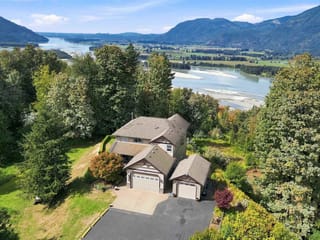House for sale in Chilliwack, Chilliwack, 43251 Salmonberry Drive, 263183046 | Realtylink.org