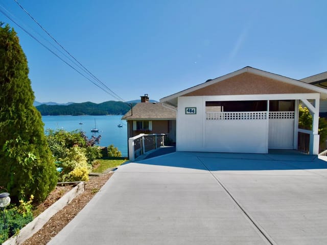 House for sale in Gibsons, Sunshine Coast, 484 Marine Drive, 263183132 | Realtylink.org