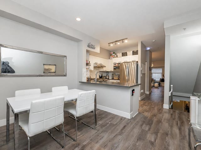 Townhouse for sale in Langley, Langley, 15 21535 88 Avenue, 263183291 | Realtylink.org