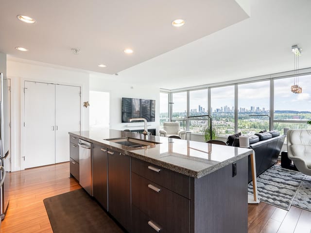 Apartment for sale in Burnaby, Burnaby North, 1904 2200 Douglas Road, 263183353 | Realtylink.org