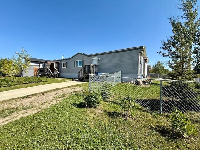 Manufactured Home for sale in Fort St. John, Fort St. John, 7926 85a Avenue, 263183422 | Realtylink.org