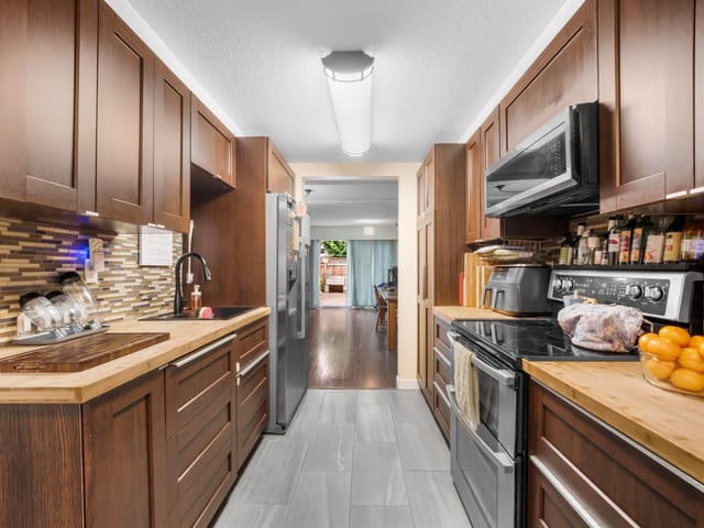Townhouse for sale in Surrey, Surrey, 132 7476 138 Street, 263183509 | Realtylink.org
