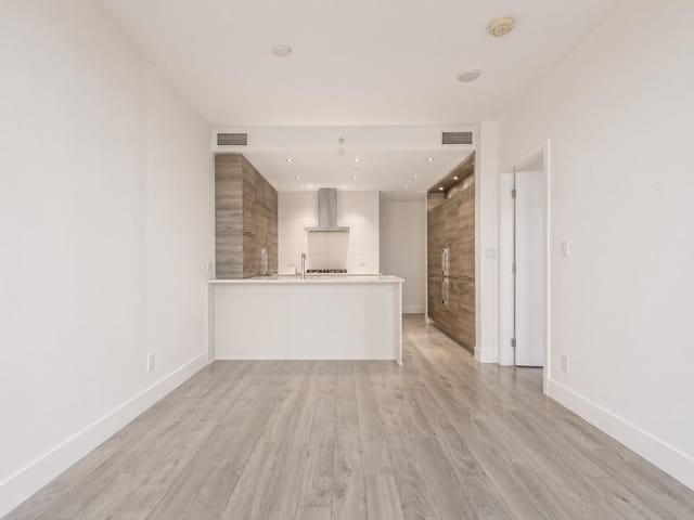 Apartment for rent in Burnaby, Burnaby East, 1403 7388 Kingsway, 263183552 | Realtylink.org