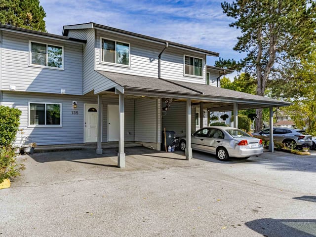 Townhouse for sale in Surrey, Surrey, 135 7325 140 Street, 263183592 | Realtylink.org