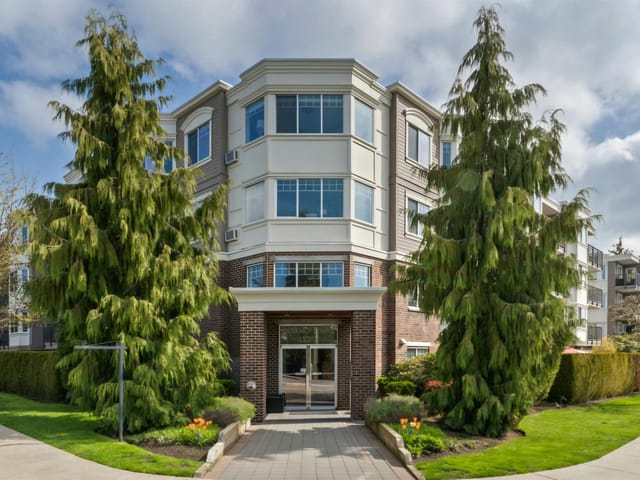 Apartment for rent in Surrey, South Surrey White Rock, PH-5 15357 Roper Avenue, 263183606 | Realtylink.org