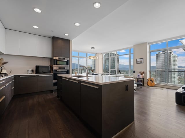 Apartment for sale in Burnaby, Burnaby North, 4502 2008 Rosser Avenue, 263183609 | Realtylink.org