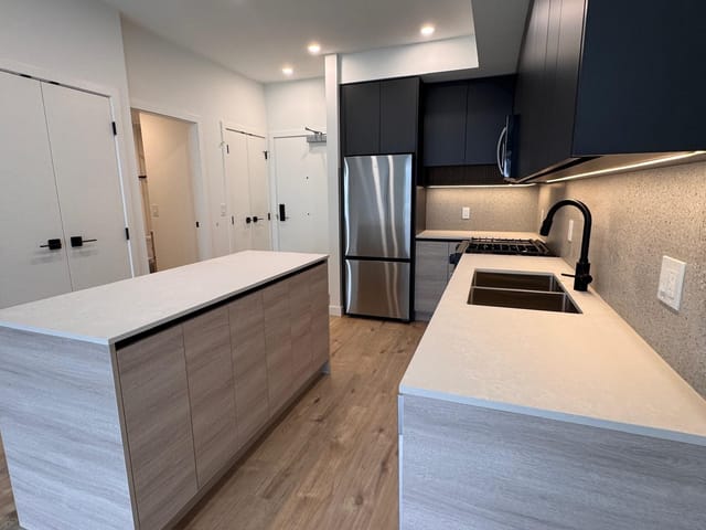 Apartment for rent in Burnaby, Burnaby North, 3xx 9xxx University Crescent, 263183663 | Realtylink.org