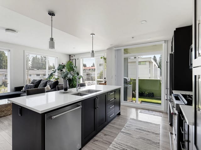 Apartment for sale in Abbotsford, Abbotsford, 205 2565 Ware Street, 263183810 | Realtylink.org