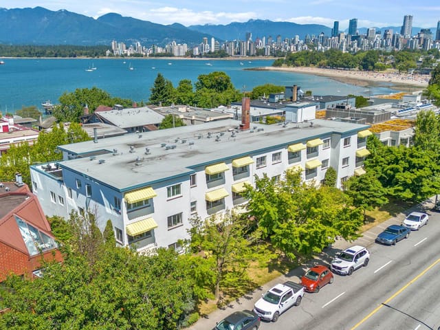 Apartment for sale in Vancouver, Vancouver West, 303 2469 Cornwall Avenue, 263183853 | Realtylink.org