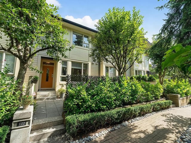 Townhouse for sale in Burnaby, Burnaby North, 122 9229 University Crescent, 263183886 | Realtylink.org