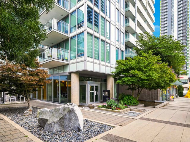 Apartment for sale in Vancouver, Vancouver West, 2409 8131 Nunavut Lane, 263183897 | Realtylink.org