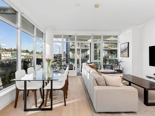 Apartment for sale in North Vancouver, North Vancouver, 409 185 Victory Ship Way, 263183916 | Realtylink.org