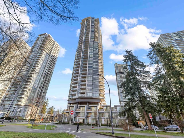 Apartment for sale in Burnaby, Burnaby South, 3705 4900 Lennox Lane, 263183949 | Realtylink.org