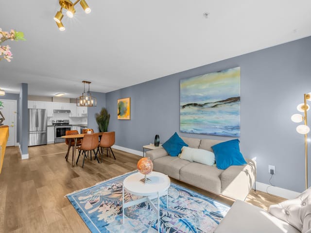 Apartment for sale in Port Coquitlam, Port Coquitlam, 105 2558 Parkview Lane, 263183978 | Realtylink.org