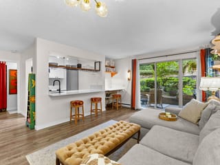 Apartment for sale in Burnaby, Burnaby North, 210 9867 Manchester Drive, 263183980 | Realtylink.org