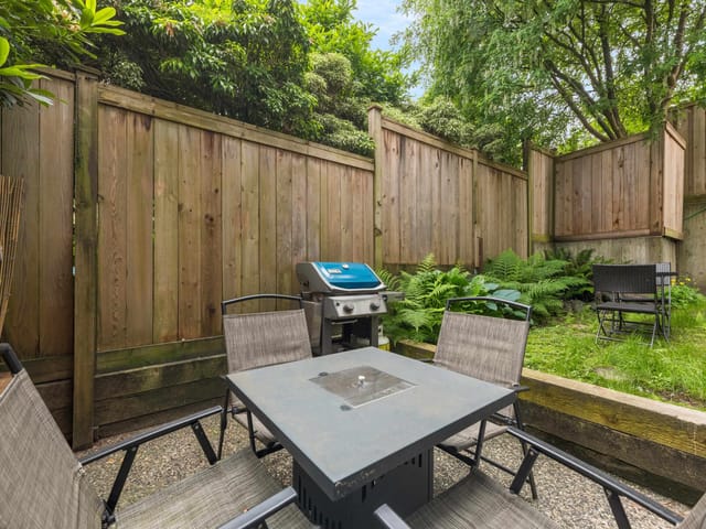 Apartment for sale in Vancouver, Vancouver East, 104 1330 Graveley Street, 263184011 | Realtylink.org