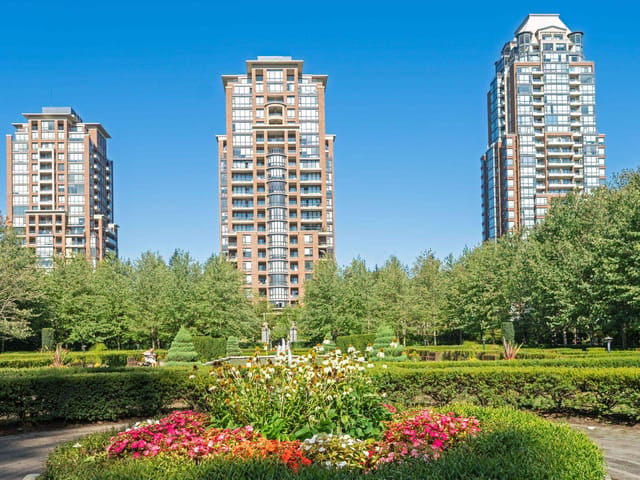 Apartment for sale in Burnaby, Burnaby South, 1603 6833 Station Hill Drive, 263184036 | Realtylink.org