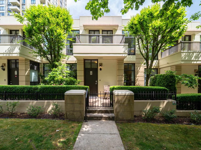 Townhouse for sale in Burnaby, Burnaby South, 8 4333 Central Boulevard, 263184060 | Realtylink.org