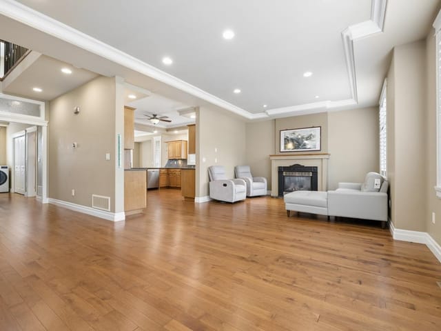 House for rent in Surrey, South Surrey White Rock, 1318 160th Street, 263184105 | Realtylink.org