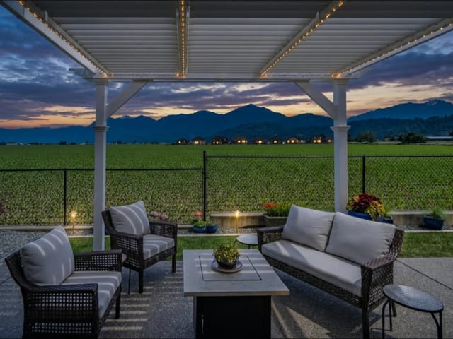 House for sale in Chilliwack, Sardis, 97 46213 Hakweles Road, 263184124 | Realtylink.org