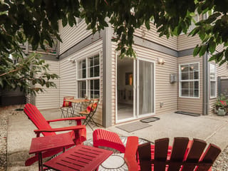 Apartment for sale in Gibsons, Sunshine Coast, 18 689 Park Road, 263184139 | Realtylink.org