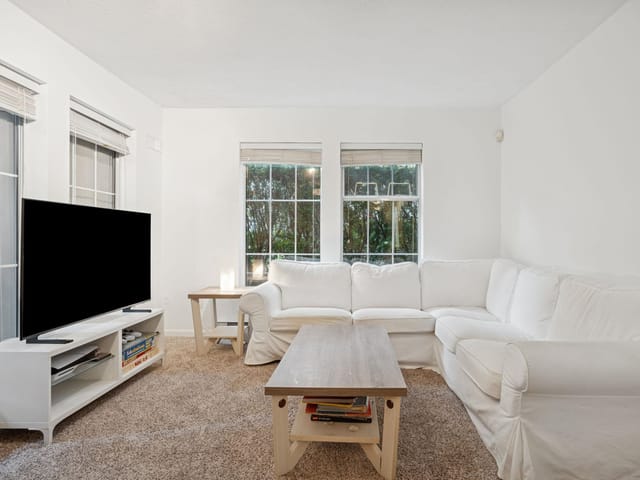Apartment for sale in Coquitlam, Coquitlam, 102 1199 Westwood Street, 263184187 | Realtylink.org