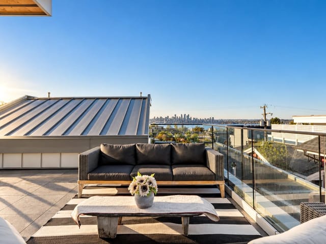 1/2 Duplex for sale in North Vancouver, North Vancouver, 2 233 W 5th Street, 263184192 | Realtylink.org