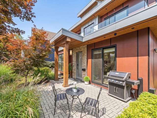 1/2 Duplex for sale in North Vancouver, North Vancouver, 2 233 W 5th Street, 263184192 | Realtylink.org