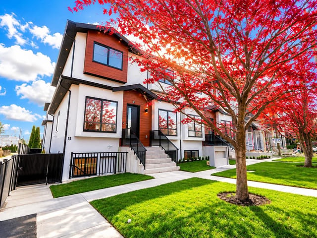 1/2 Duplex for sale in Burnaby, Burnaby North, 2 6692 Napier Street, 263184269 | Realtylink.org