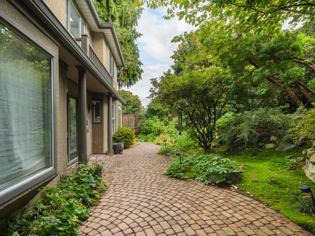 House for sale in Vancouver, Vancouver West, 4333 Locarno Crescent, 263184315 | Realtylink.org