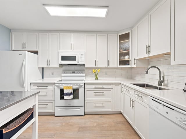 Apartment for sale in Delta, Ladner, 111 4768 53 Street, 263184406 | Realtylink.org