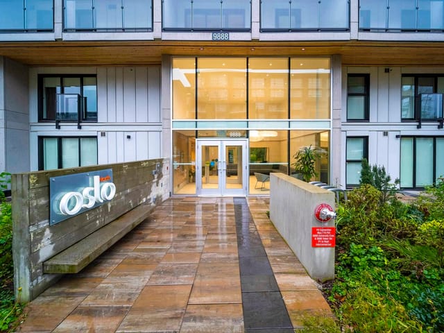 Apartment for sale in Burnaby, Burnaby North, 412 9888 University Crescent, 263184528 | Realtylink.org