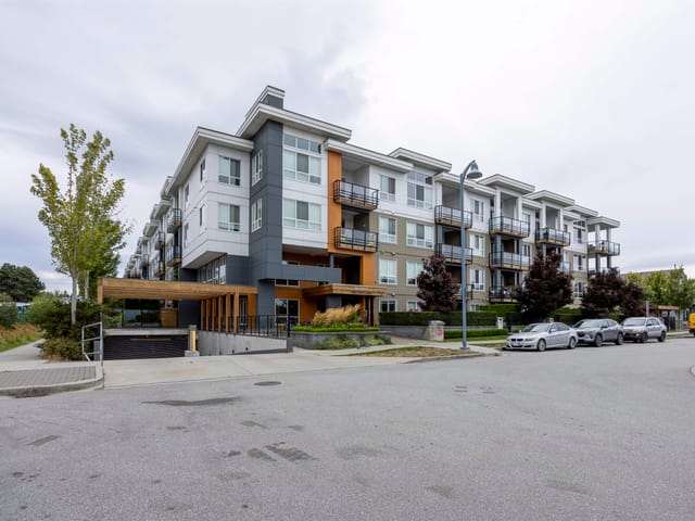 Apartment for sale in Tsawwassen, Tsawwassen, 417 4690 Hawk Lane, 263184537 | Realtylink.org
