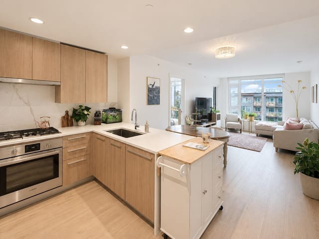 Apartment for sale in North Vancouver, North Vancouver, 305 2707 Library Lane, 263184670 | Realtylink.org