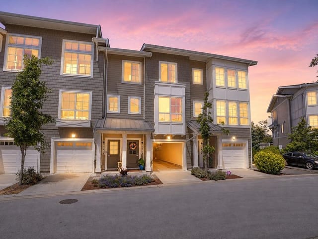 Townhouse for sale in Delta, Ladner, 17 5551 Admiral Way, 263184690 | Realtylink.org