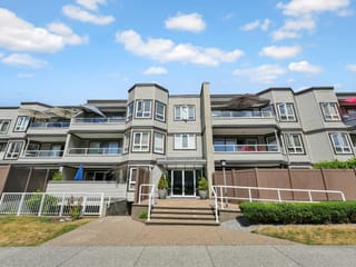 Apartment for sale in Surrey, South Surrey White Rock, 111 1840 E Southmere Crescent, 263184833 | Realtylink.org