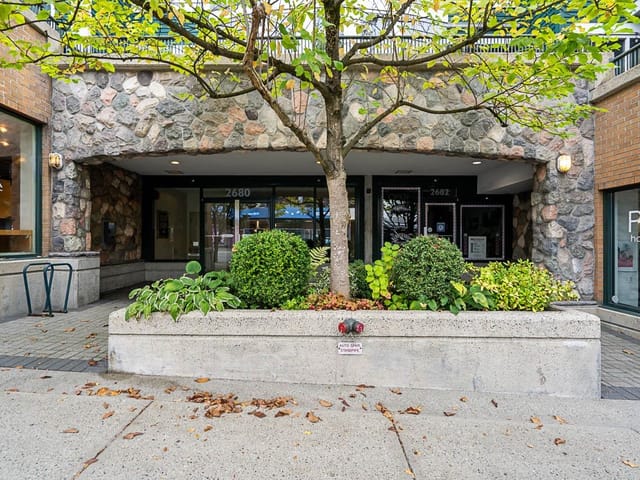 Apartment for sale in Vancouver, Vancouver West, 218 2680 W 4th Avenue, 263185053 | Realtylink.org