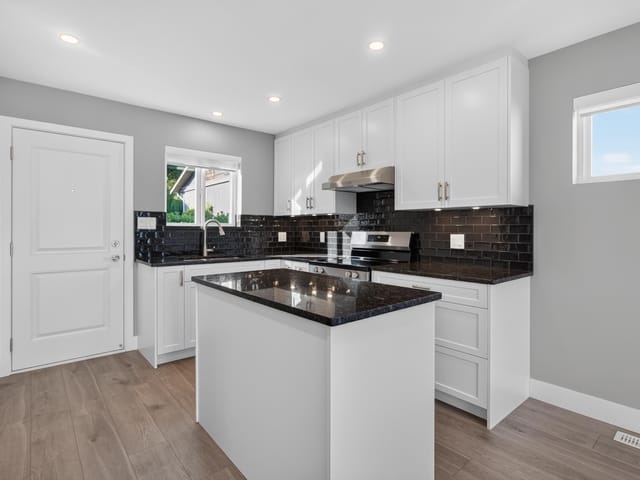 House for rent in Burnaby, Burnaby North, 7081 Belcarra Drive, 263185151 | Realtylink.org