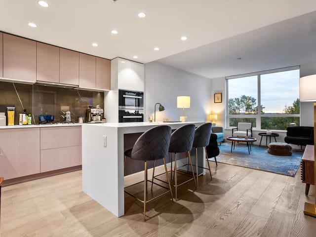 Apartment for sale in Pemberton, North Vancouver, 805 1632 Lions Gate Lane, 263185193 | Realtylink.org