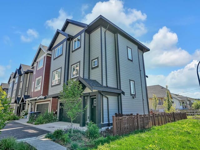 House for sale in New Westminster, New Westminster, 16 608 Ewen Avenue, 263185281 | Realtylink.org