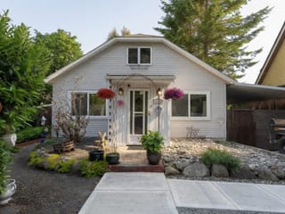 House for sale in Surrey, South Surrey White Rock, 2725 Gordon Avenue, 263185646 | Realtylink.org