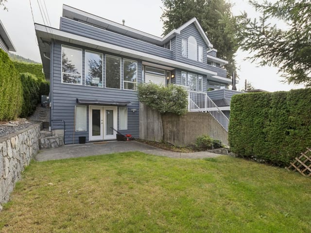 House for sale in North Vancouver, North Vancouver, 456 Montroyal Boulevard, 263185705 | Realtylink.org