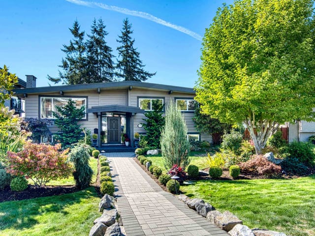 House for sale in White Rock, South Surrey White Rock, 14480 Mann Park Crescent, 263185766 | Realtylink.org
